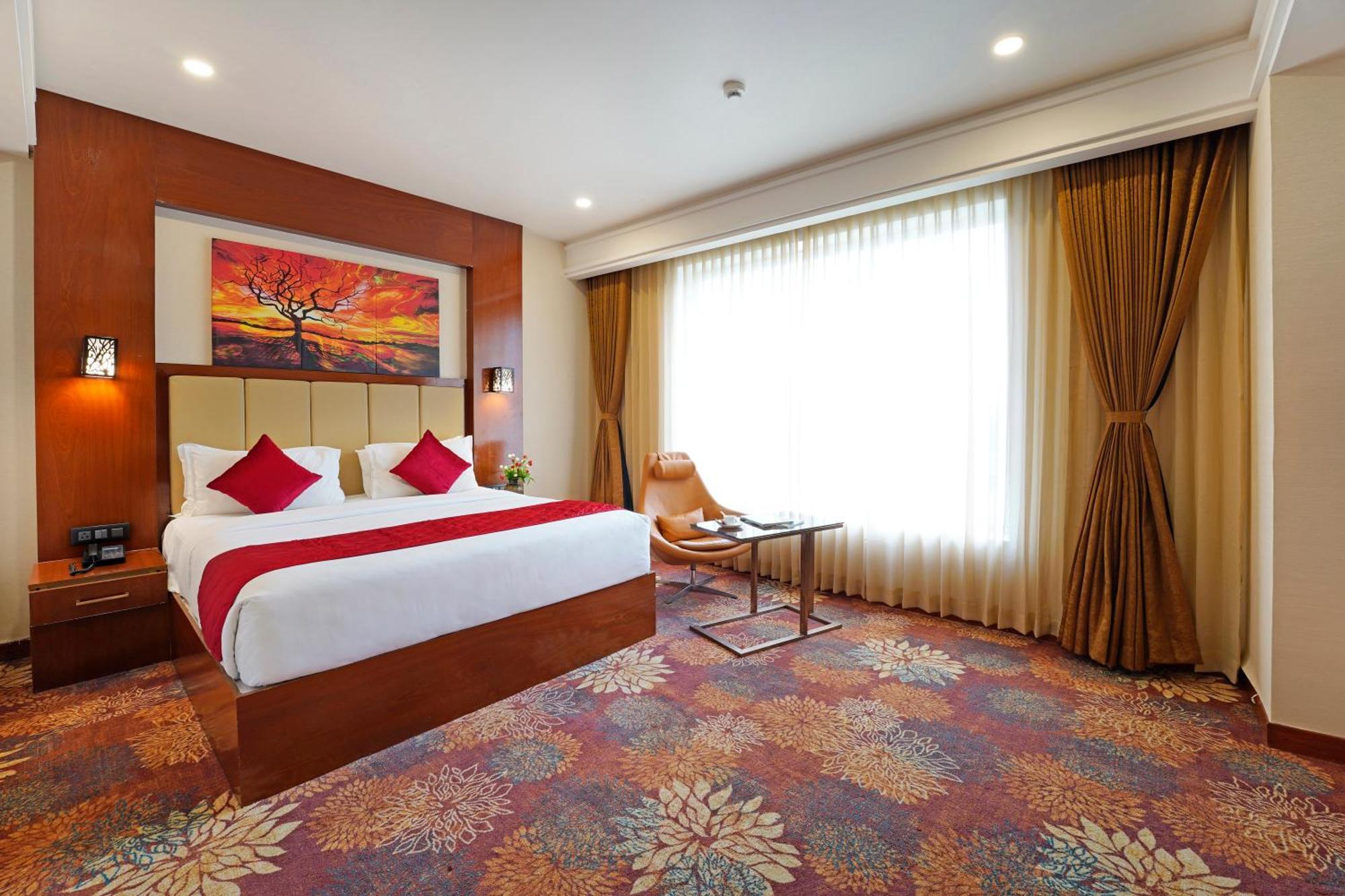 Kingston Hotel Бангалор Экстерьер фото