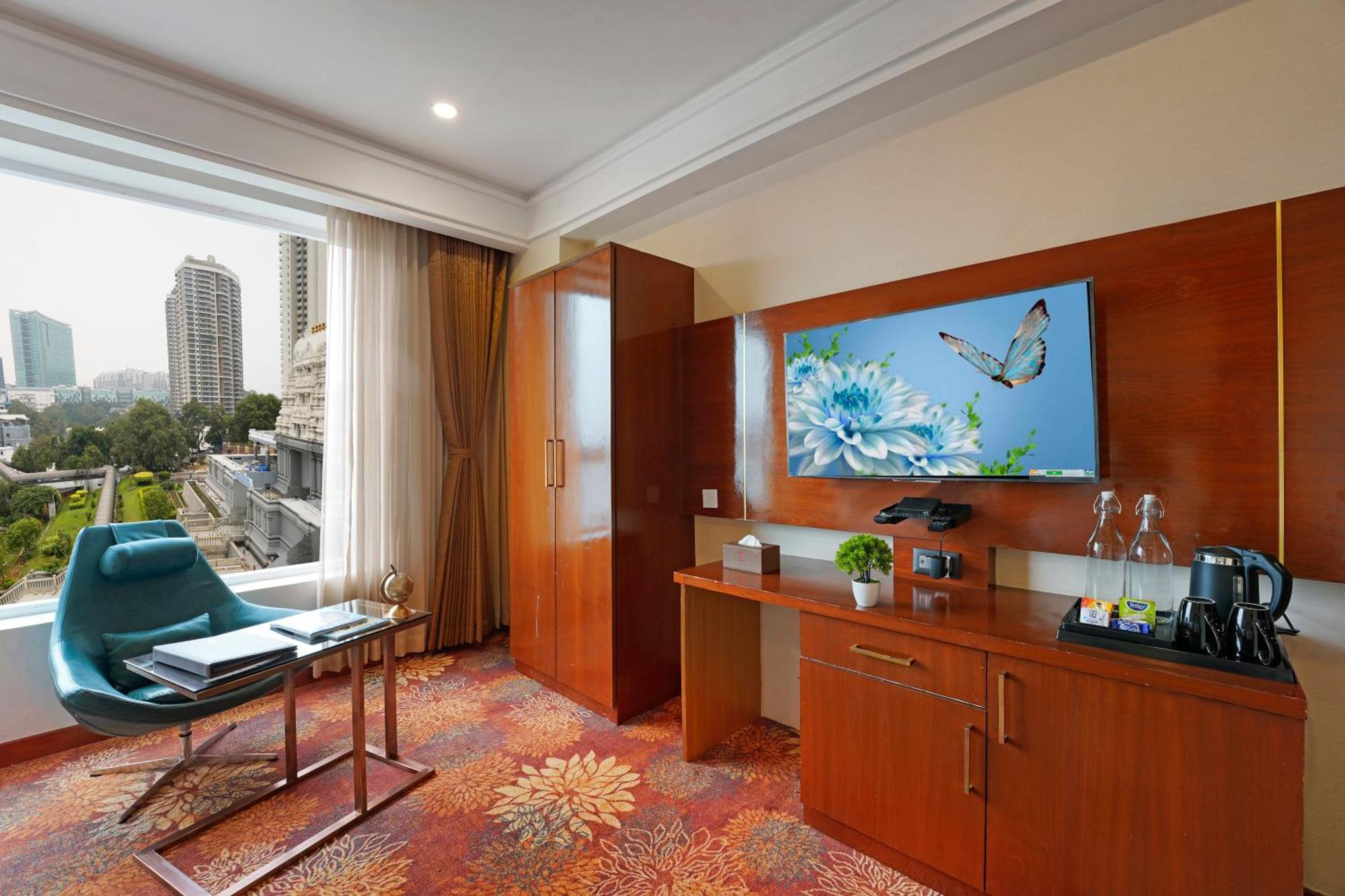 Kingston Hotel Бангалор Экстерьер фото